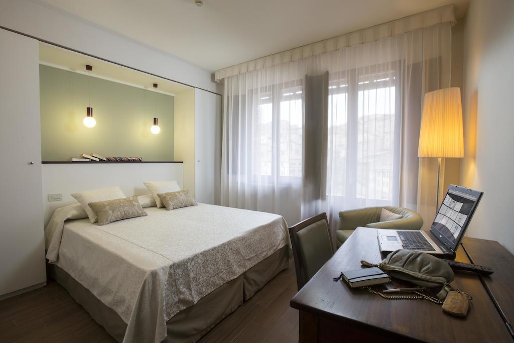 Hotel Alma Domus Siena Room photo